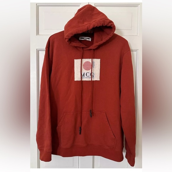MCQ BY ALEXANDER MCQUEEN Sun Patch Logo Pullover Hoodie In Rust S - Picture 2 of 8